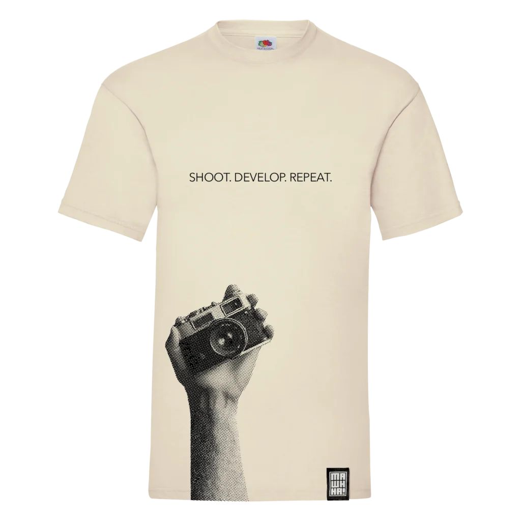 majica sa retro fotoaparatom
